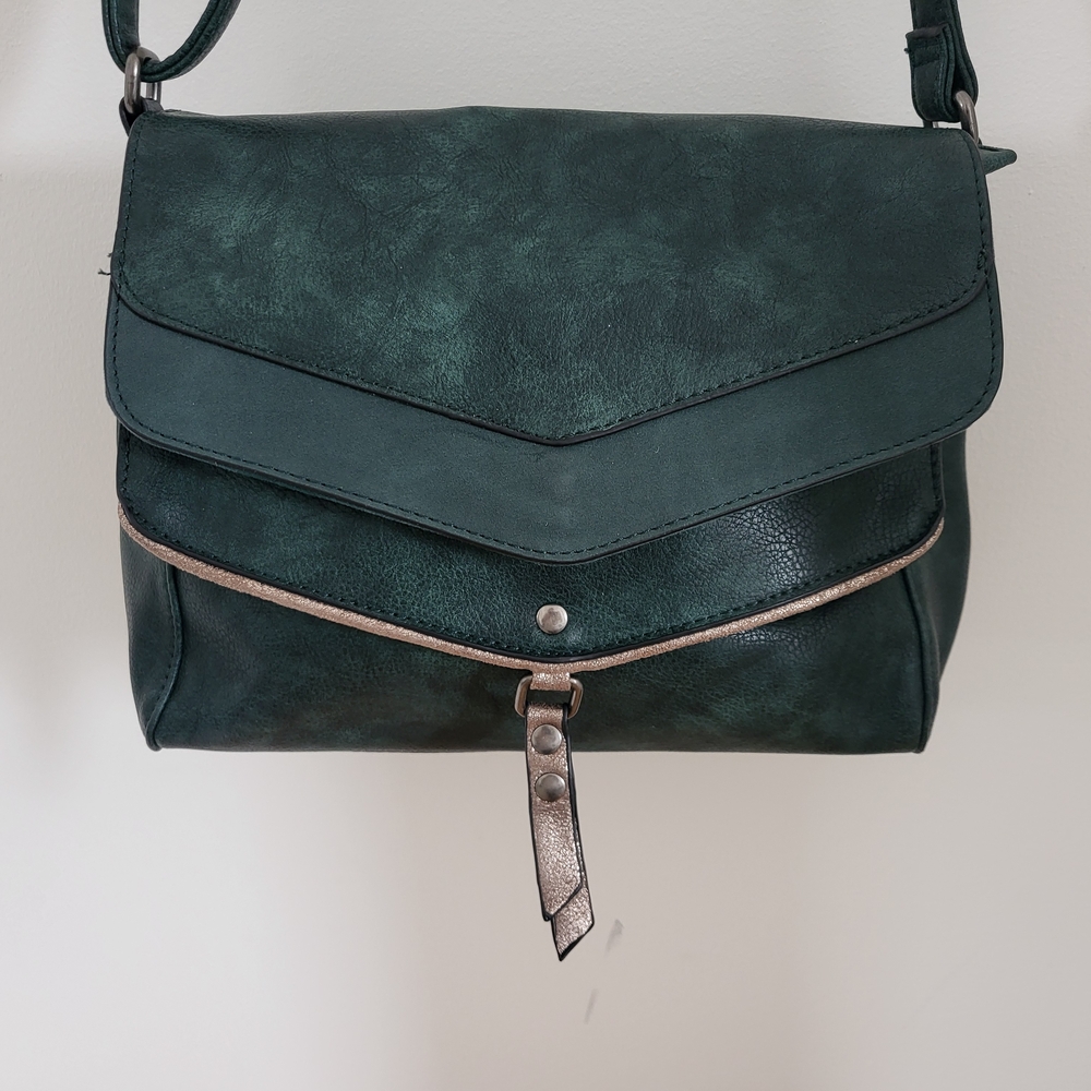 Elegant Green Leather Shoulder Bag